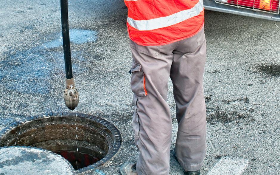 débouchage canalisation prix Louvres