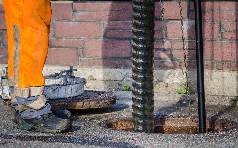 débouchage canalisation prix Louvres